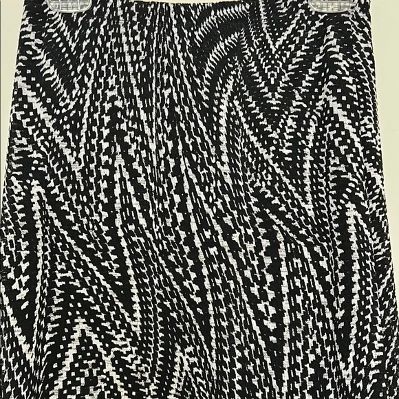 Bobeau Black & White Maxi Skirt - Picture 3 of 10